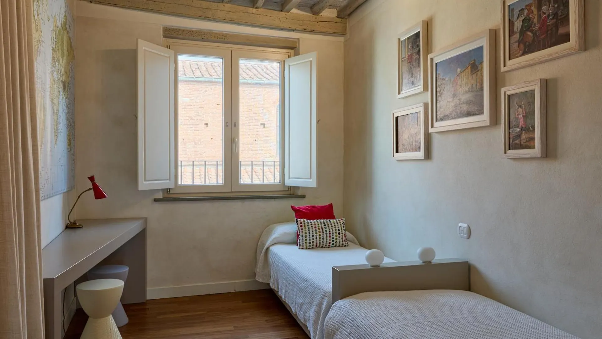 Terrazza - A Bella Vista Apartment - Luxury In Lucca Centro 0*,  Italië